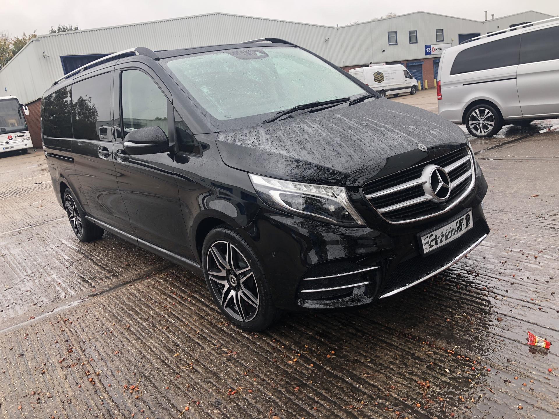 Luxury MPV