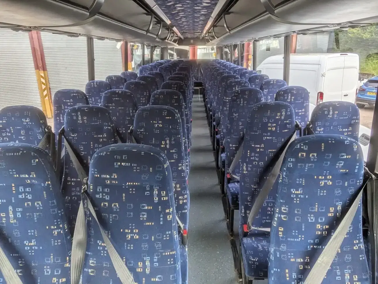 Standard Full size coach