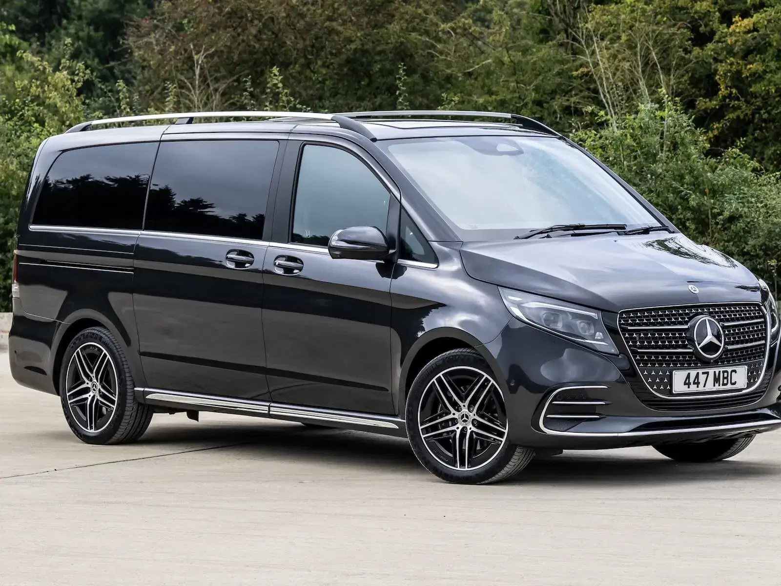 Luxury MPV